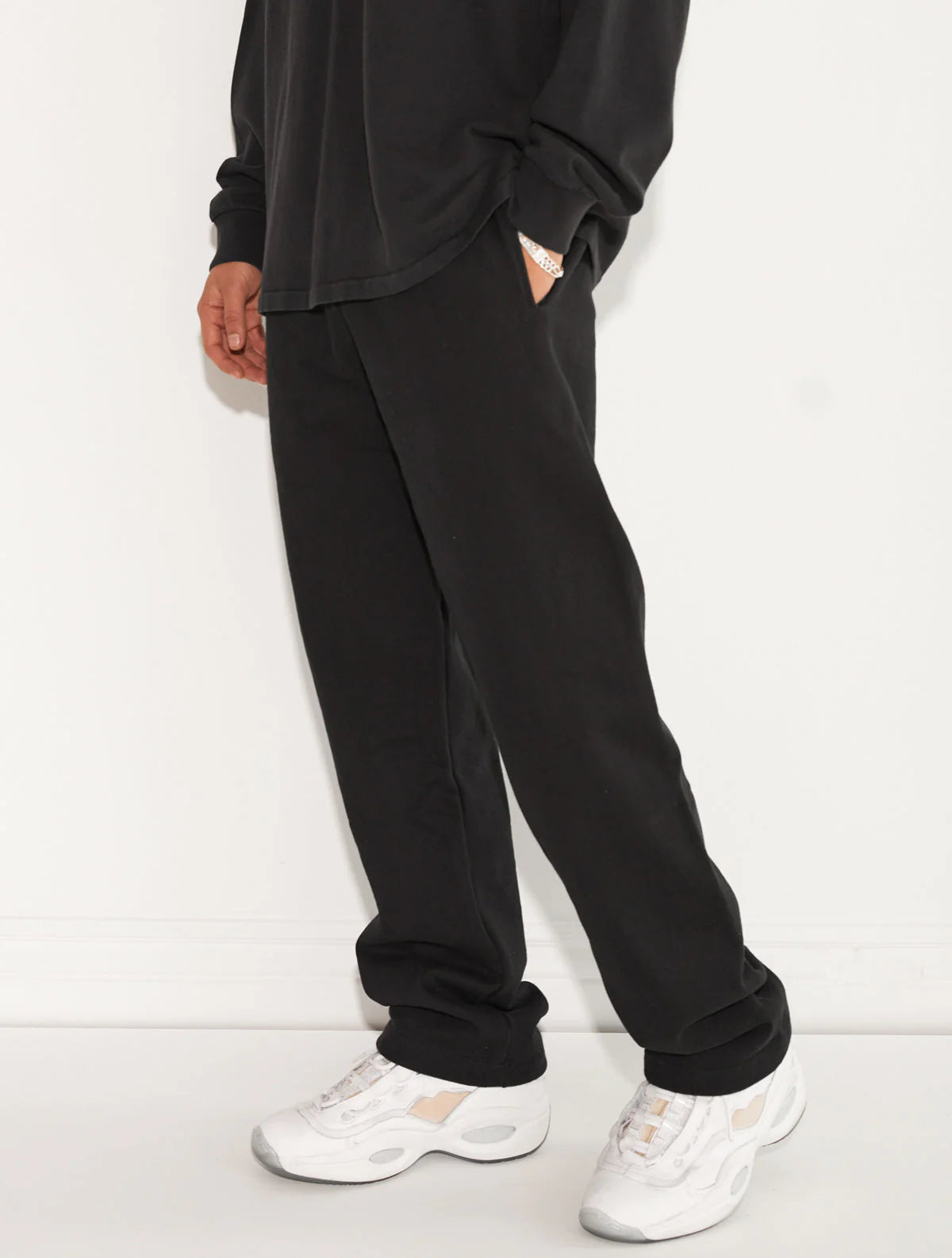 HEAVY FLEECE STRAIGHT LEG SWEATPANT BLACK