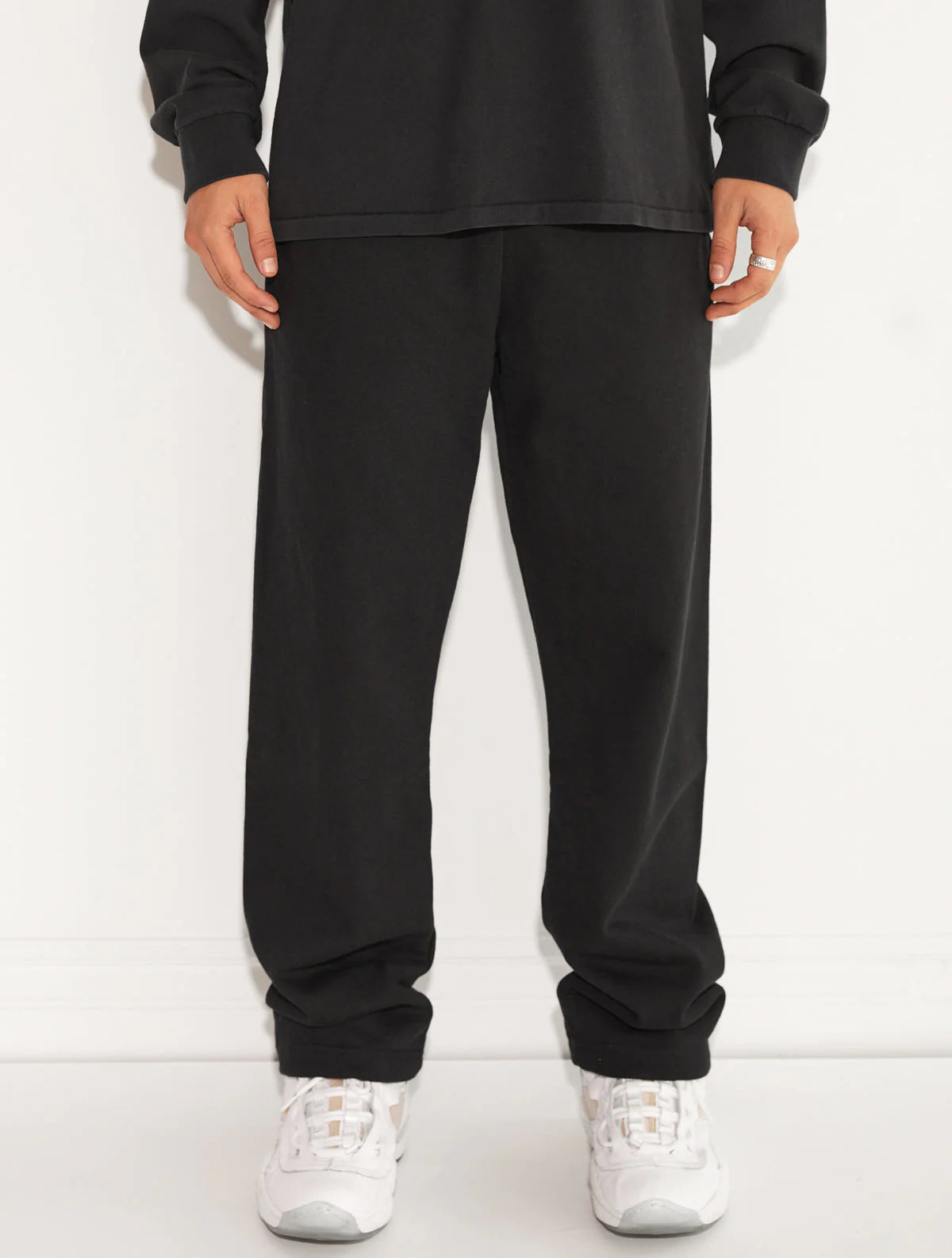 HEAVY FLEECE STRAIGHT LEG SWEATPANT BLACK